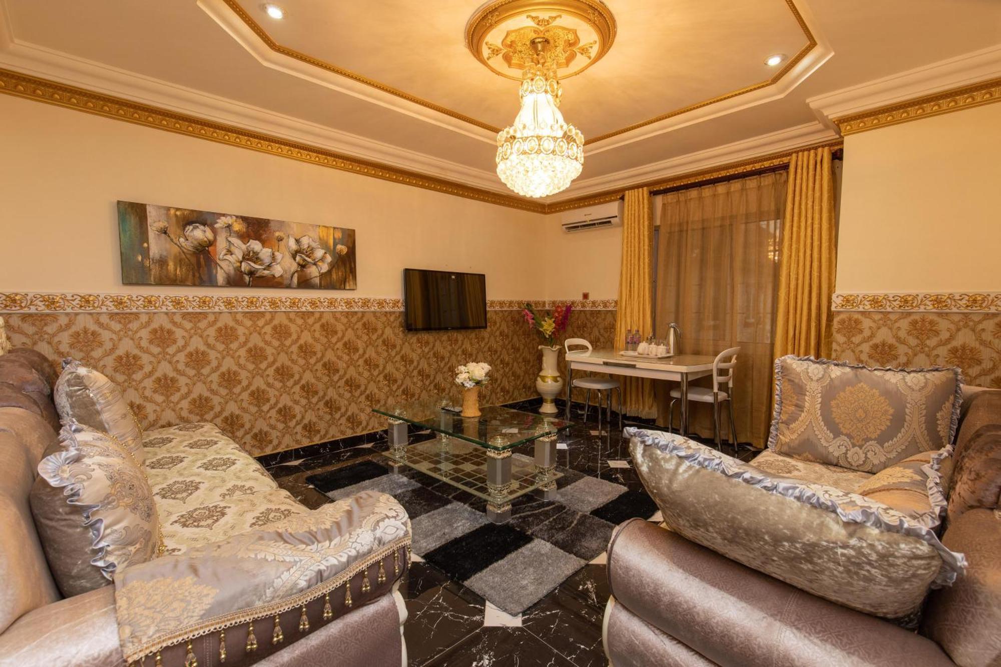 Ag Hotel And Suites Ogbodjo Exterior foto